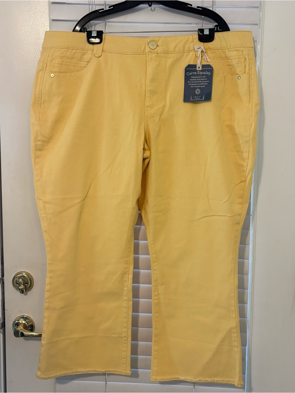 Democracy Ab Solution Women’s Plus Size 24W Yellow Cropped Straight Leg Jeans Ra